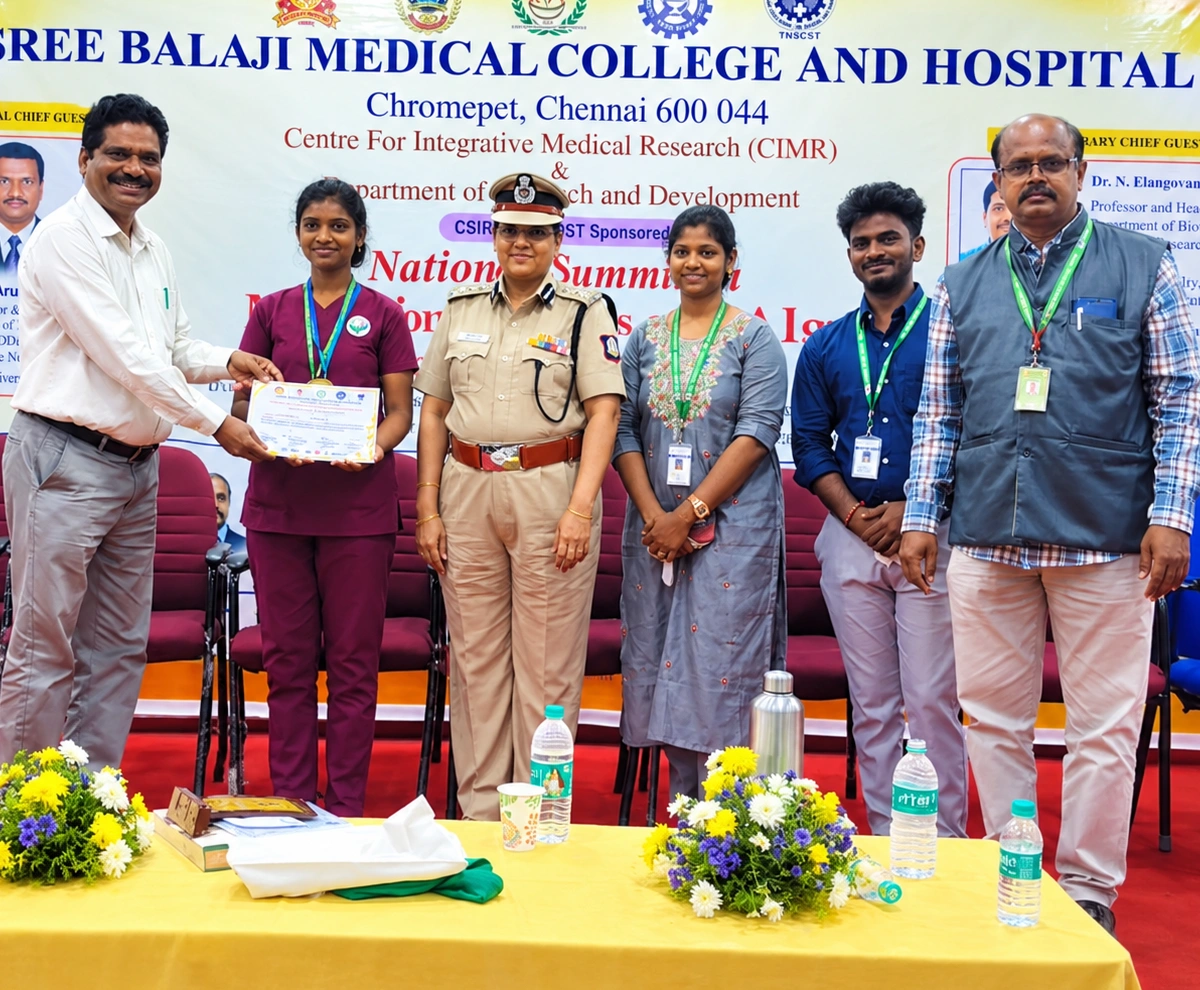 pharmacy_student_secures_third_prize_in_national_poster_presentation